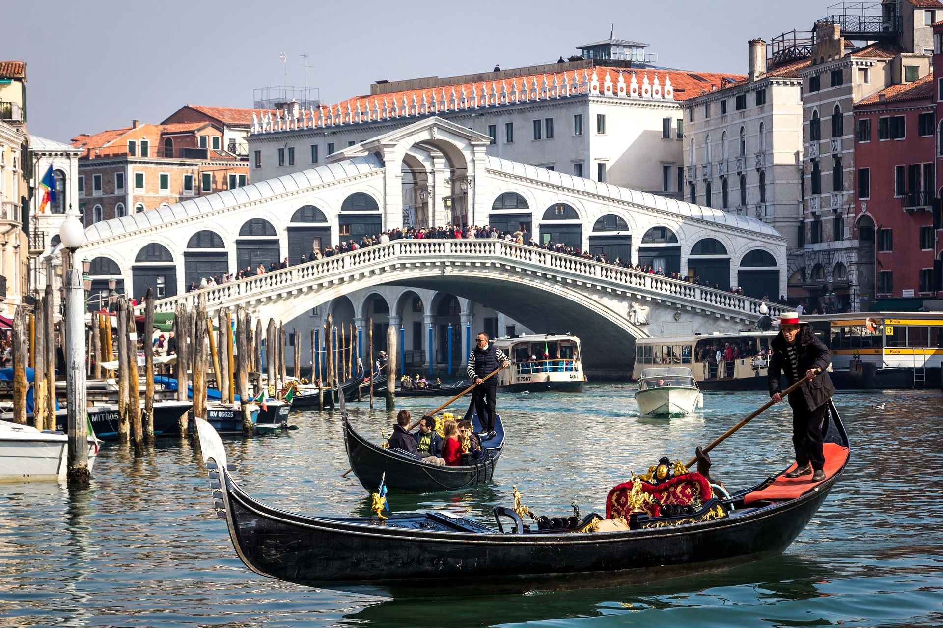 cosa vedere venezia ponte rialto gondola